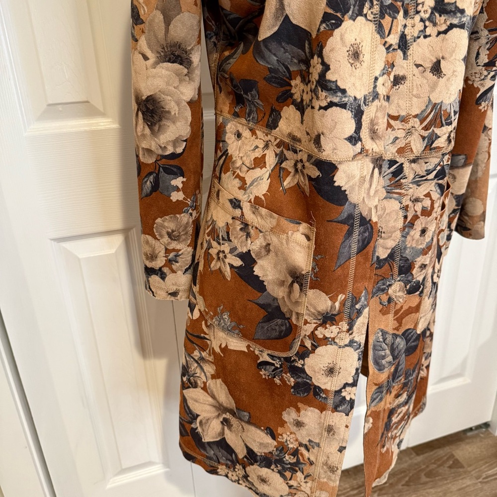 Solitaire (Anthropologie) Floral Faux Suede Folk Jacket Duster, Size Small - Picture 4 of 13